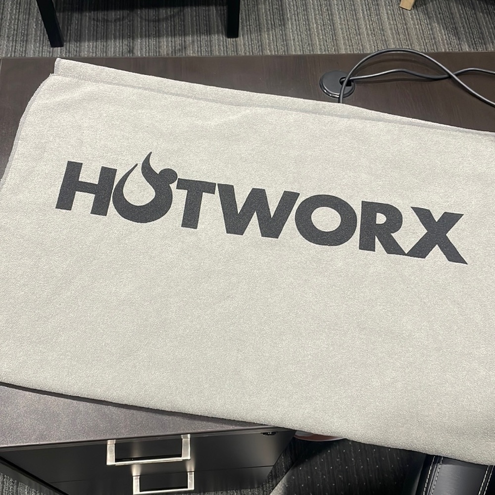 HotWorx Yoga mat protector